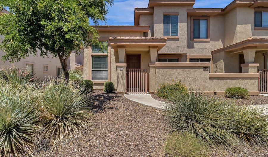 42424 N GAVILAN PEAK Pkwy 19104, Anthem, AZ 85086 - 2 Beds, 3 Bath