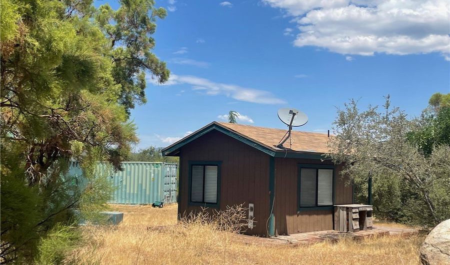 61115 Everett Rd, Anza, CA 92539 - 3 Beds, 1 Bath