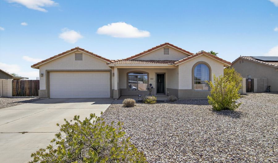 1015 E LINCOLNWOOD Cir, Casa Grande, AZ 85194 - 3 Beds, 2 Bath