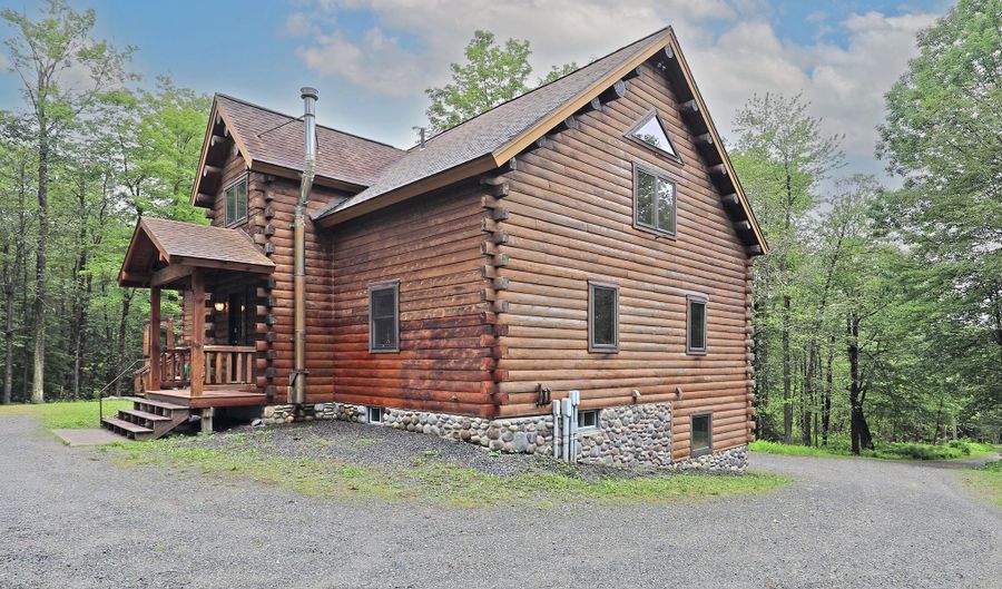 233 Algerie Rd, Becket, MA 01223 - 3 Beds, 5 Bath