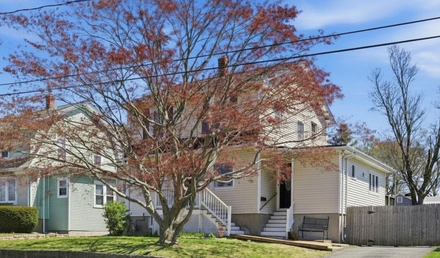 90 Sweetbriar Ave, East Providence, RI 02915 - 3 Beds, 2 Bath
