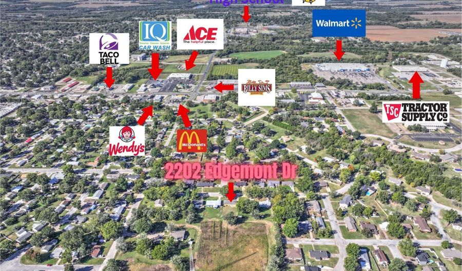 2202 Edgemont Dr, Arkansas City, KS 67005 - 3 Beds, 2 Bath