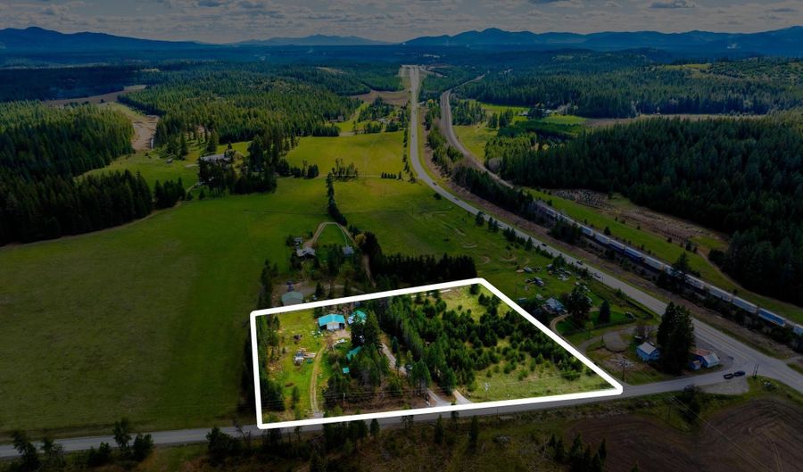 114 Bayview Rd, Athol, ID 83801 - 3 Beds, 2 Bath