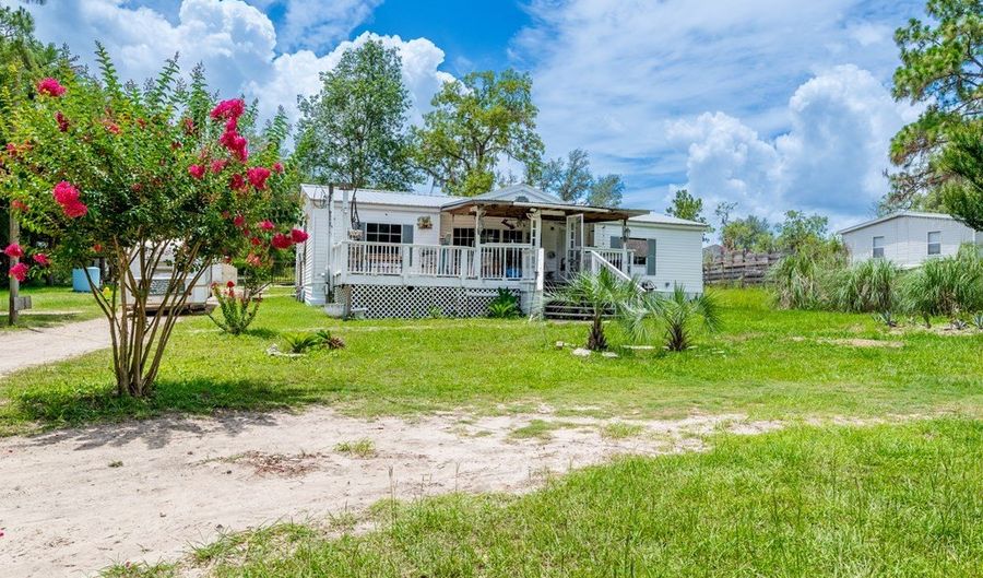 10730 NE 114th St, Archer, FL 32618 - 2 Beds, 2 Bath