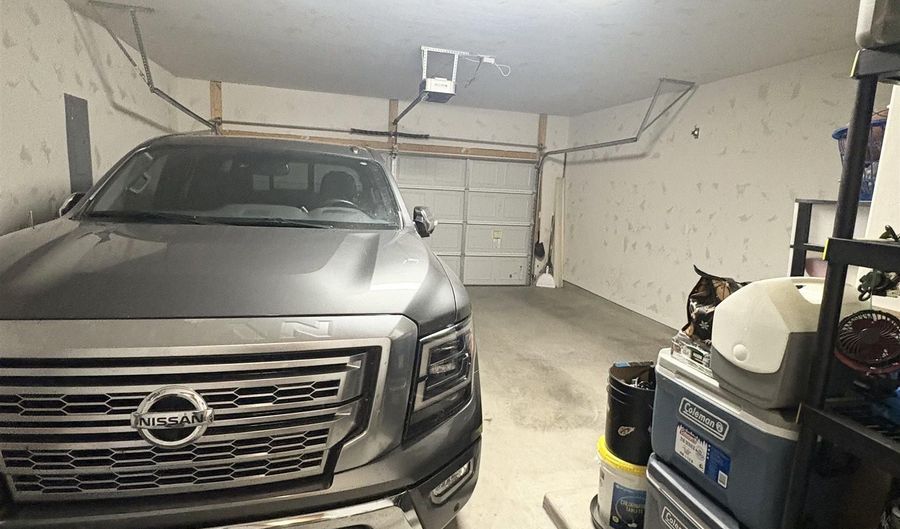 3709 Saguaro Dr, Carlsbad, NM 88220 - 4 Beds, 3 Bath