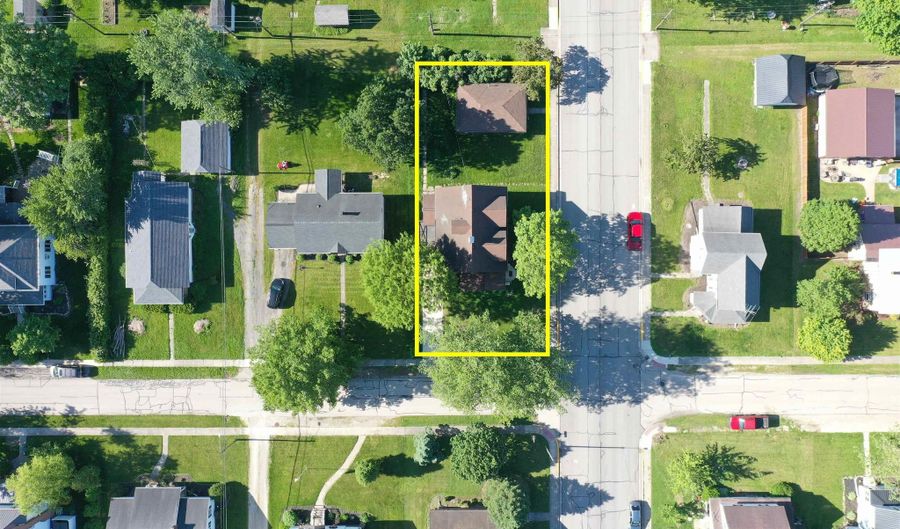 205 Bryan St, Berne, IN 46711 - 4 Beds, 2 Bath