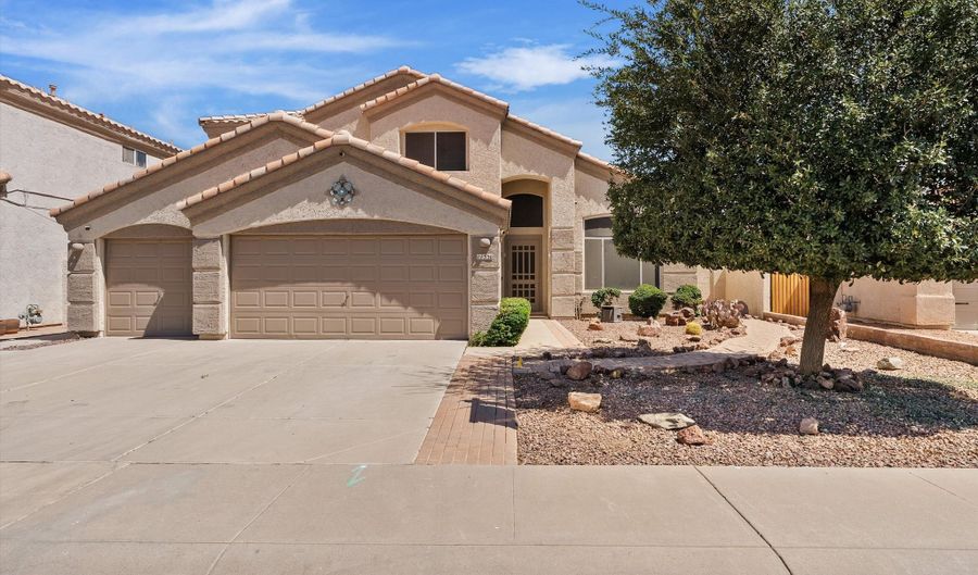 11530 W PALM BROOK Dr, Avondale, AZ 85392 - 4 Beds, 3 Bath