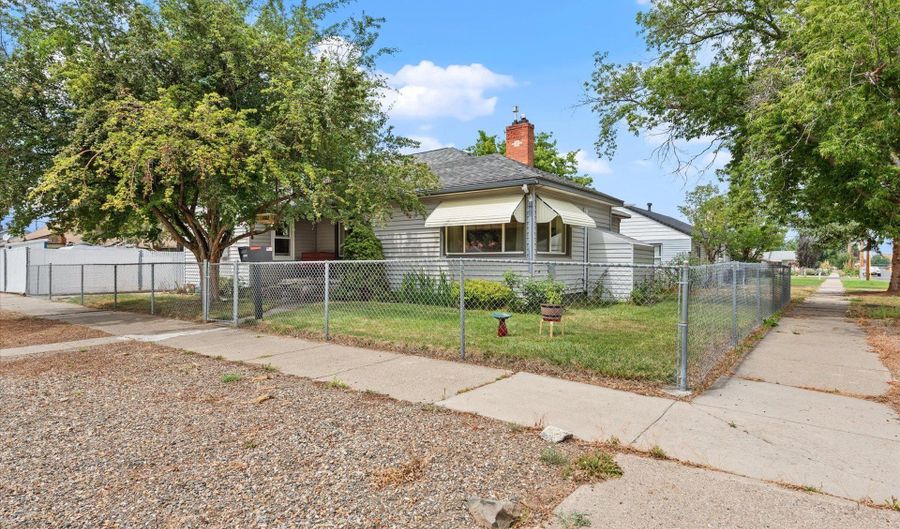 2700 CAMPBELL St, Baker City, OR 97814 - 3 Beds, 2 Bath