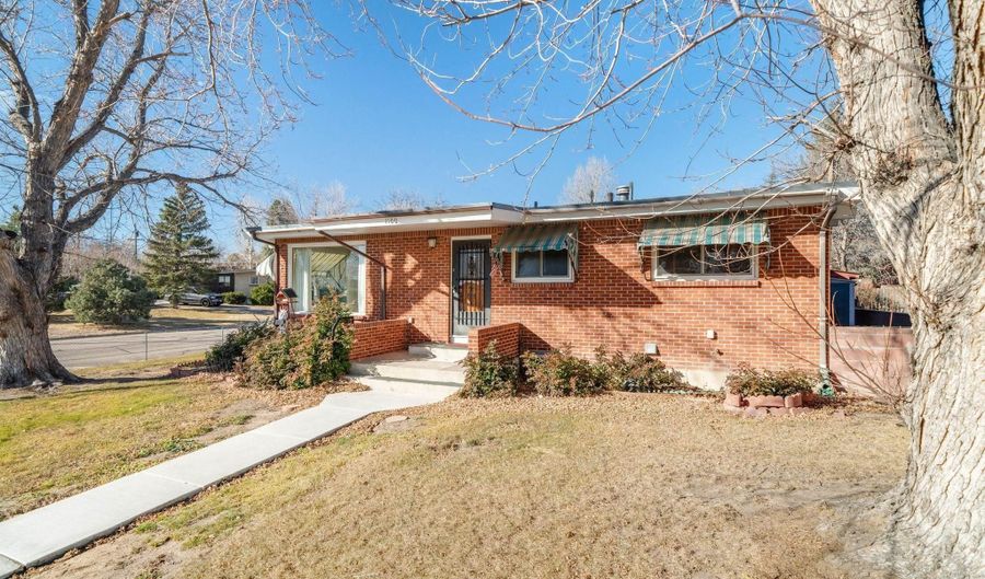 1100 ROSEBUD Rd, Cheyenne, WY 82001 - 5 Beds, 2 Bath