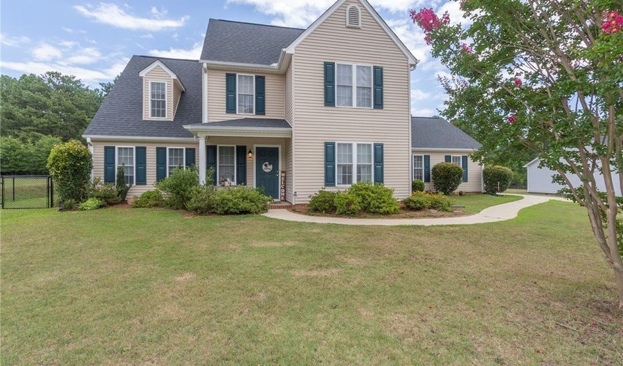119 Taylors Trl, Anderson, SC 29621 - 4 Beds, 3 Bath