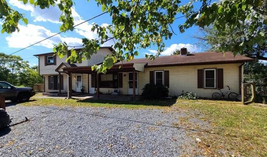 1574 MIDDLEWAY Pike A, Bunker Hill, WV 25413 - 3 Beds, 2 Bath
