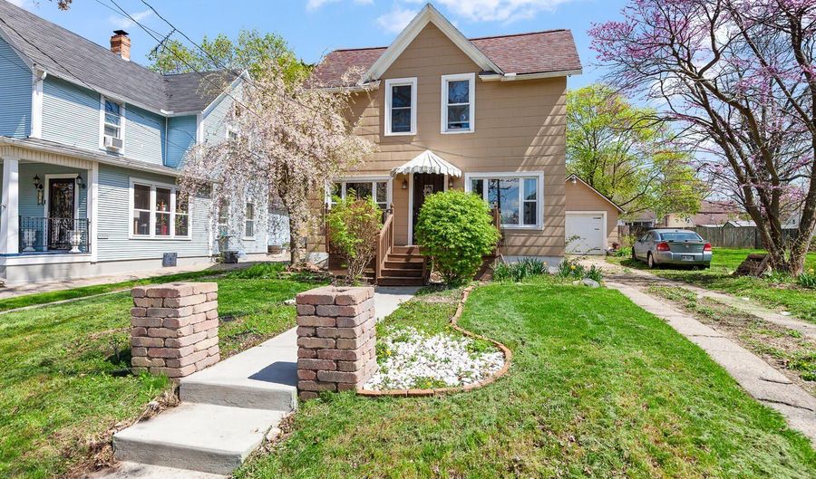 418 Ormsby St, Adrian, MI 49221 - 3 Beds, 2 Bath