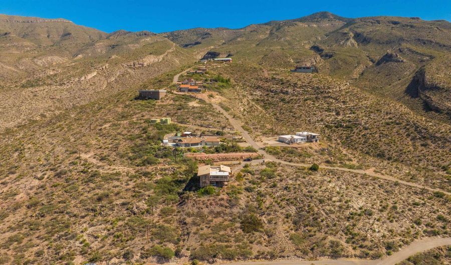 3525 Thunder Rd, Alamogordo, NM 88310 - 3 Beds, 2 Bath