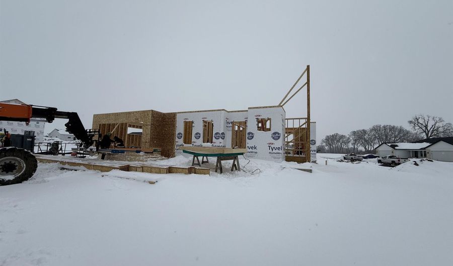 L126 Clemens Drive, Arlington, WI 53911 - 3 Beds, 3 Bath