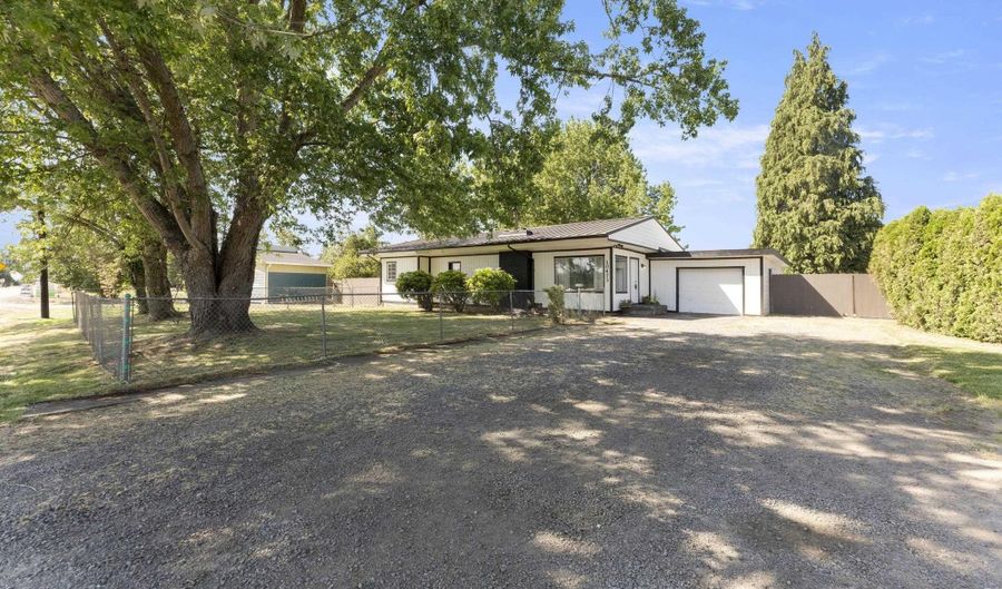 10473 Mill Creek Rd SE, Aumsville, OR 97325 - 3 Beds, 1 Bath