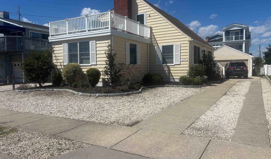 271 44th St, Avalon, NJ 08202 - 4 Beds, 2 Bath