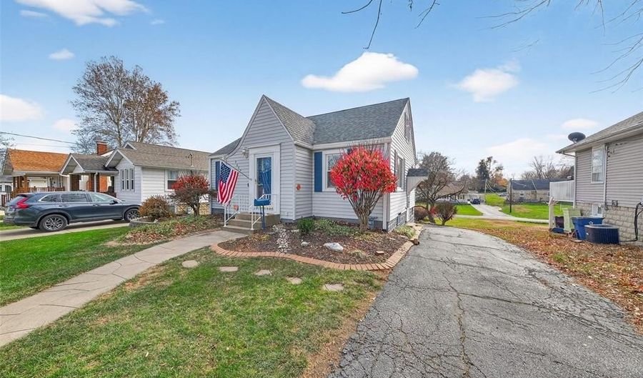 3649 Berkeley Ave, Alton, IL 62002 - 3 Beds, 1 Bath