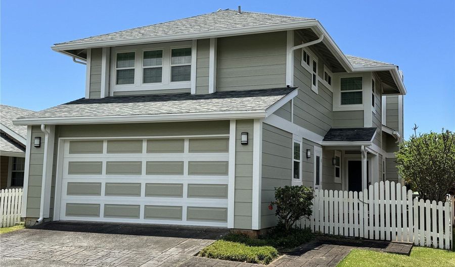 98-1810 Kaahumanu St 3, Pearl City, HI 96782 - 3 Beds, 3 Bath