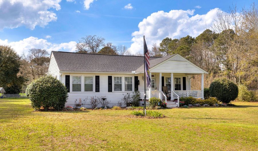 1404 Dog Island Rd, Bishopville, SC 29010 - 2 Beds, 2 Bath