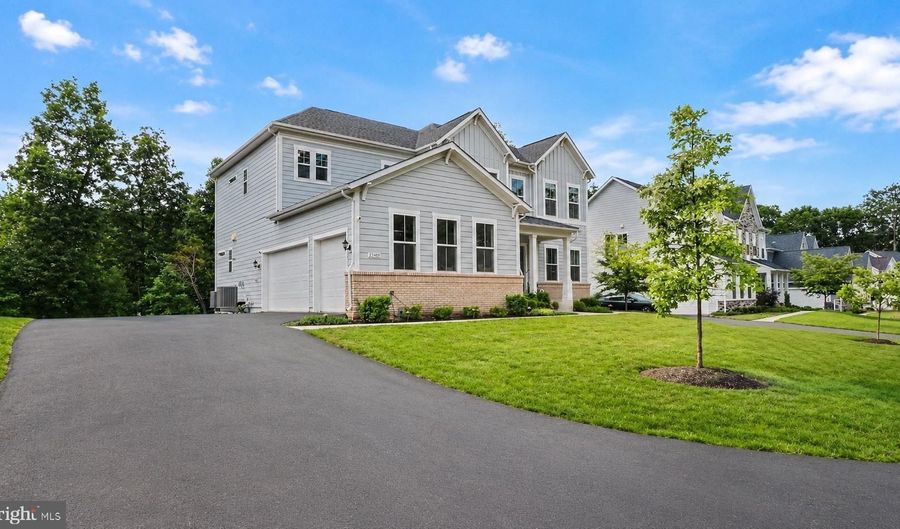23609 ROSELLE RIDGE Ln, Aldie, VA 20105 - 5 Beds, 5 Bath
