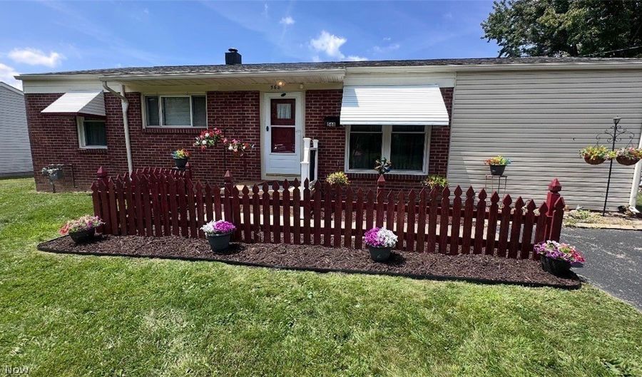 568 Purdue Ave, Austintown, OH 44515 - 2 Beds, 3 Bath