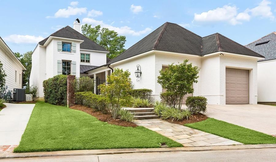 18560 Amen Cor, Baton Rouge, LA 70810 - 3 Beds, 3 Bath