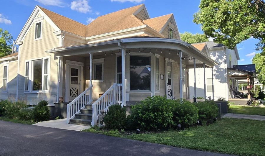 306 E Rochester St, Akron, IN 46910 - 3 Beds, 1 Bath
