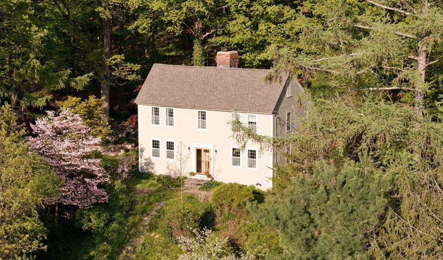 4 Cemetery Rd, Canton, CT 06019 - 4 Beds, 2 Bath