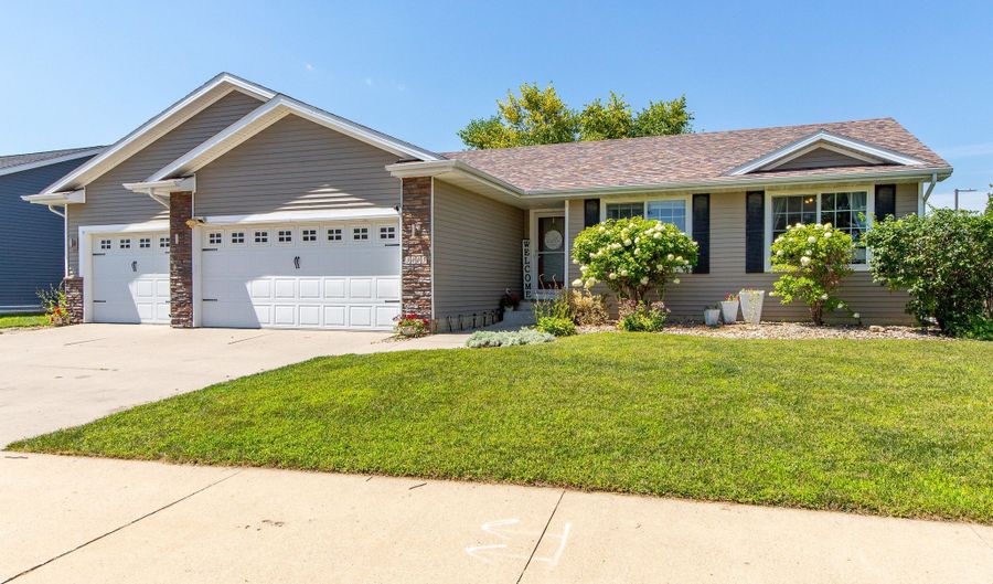 3005 Cedar Ln, Ames, IA 50014 - 4 Beds, 3 Bath