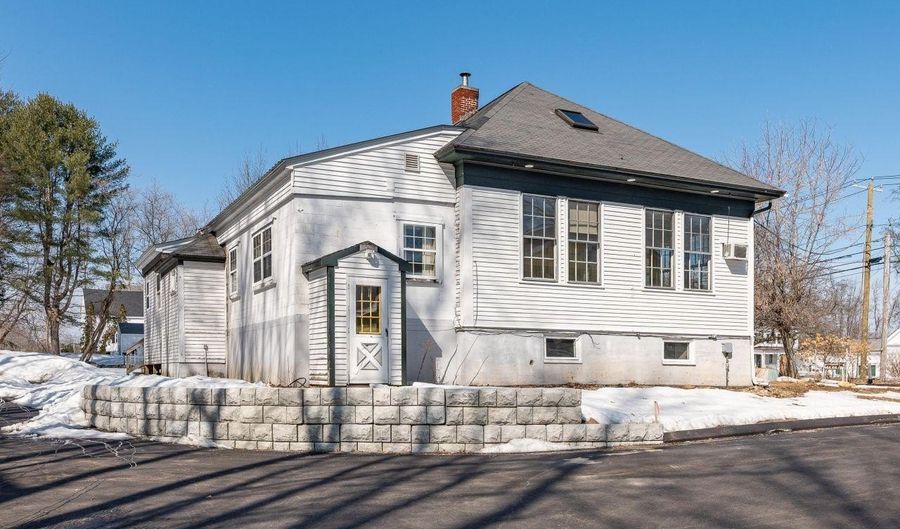 27 Ossipee Trl E, Standish, ME 04084 - 0 Beds, 0 Bath