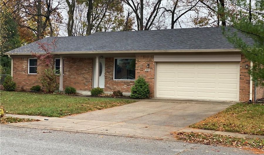 223 BUFFALO Dr, Indianapolis, IN 46217 - 3 Beds, 2 Bath
