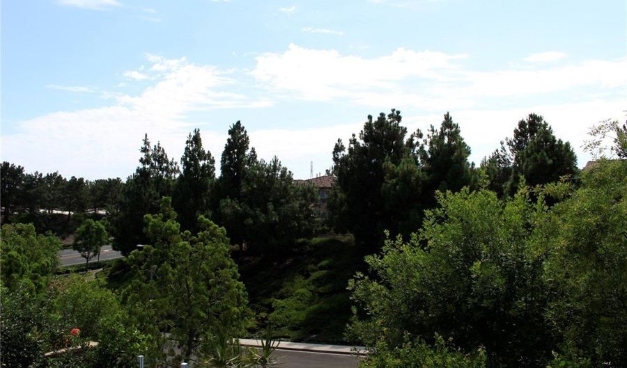 1 Via Abruzzi, Aliso Viejo, CA 92656 - 2 Beds, 2 Bath