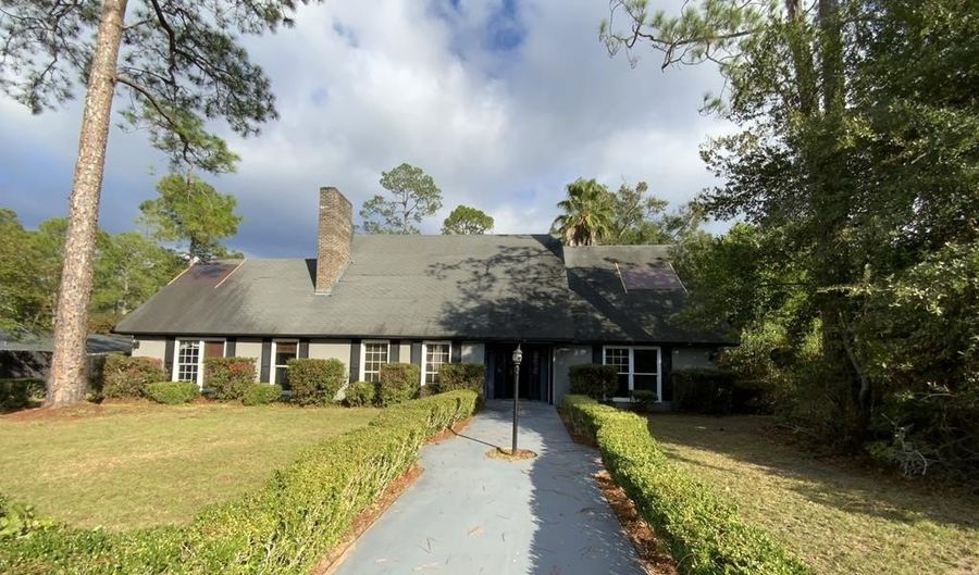 1103 Stewart Ave, Bainbridge, GA 39819 - 4 Beds, 2 Bath