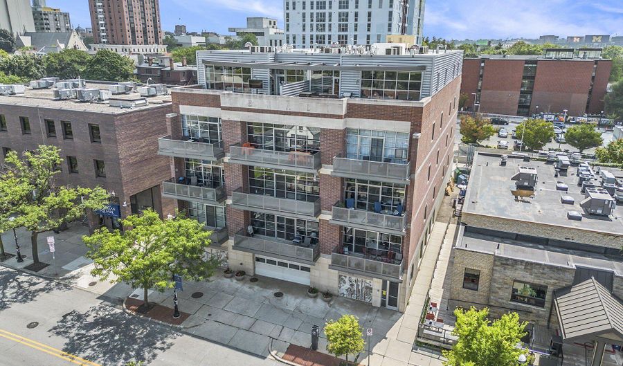 322 E Liberty St 13, Ann Arbor, MI 48104 - 2 Beds, 3 Bath