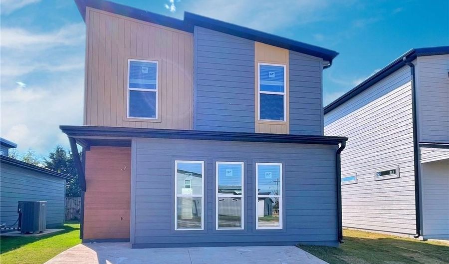 821 Reading Railroad Ln, Bentonville, AR 72713 - 2 Beds, 3 Bath