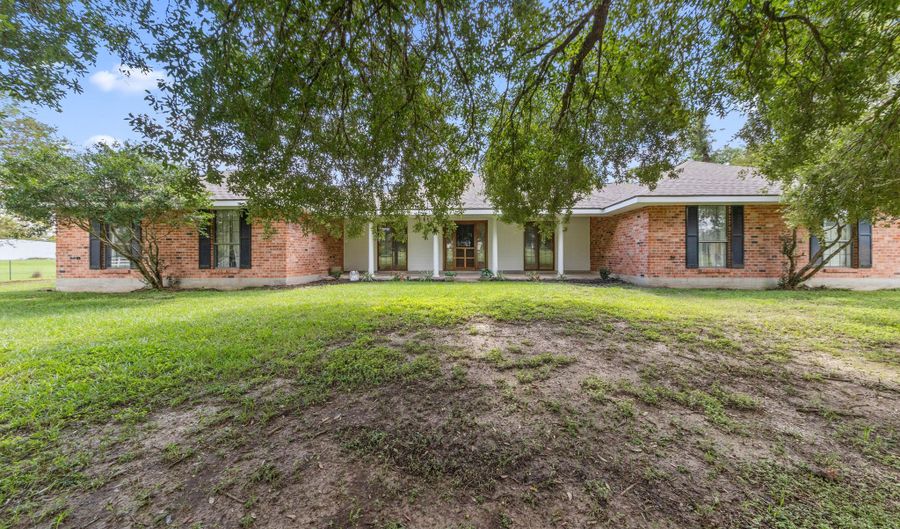 664 Don Guilbeau Rd, Arnaudville, LA 70512 - 4 Beds, 3 Bath