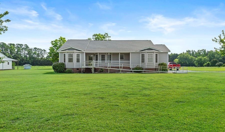 572 Ronnie Rd, Autryville, NC 28318 - 3 Beds, 2 Bath