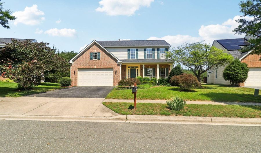 12022 BENJAMIN St, Beltsville, MD 20705 - 4 Beds, 5 Bath
