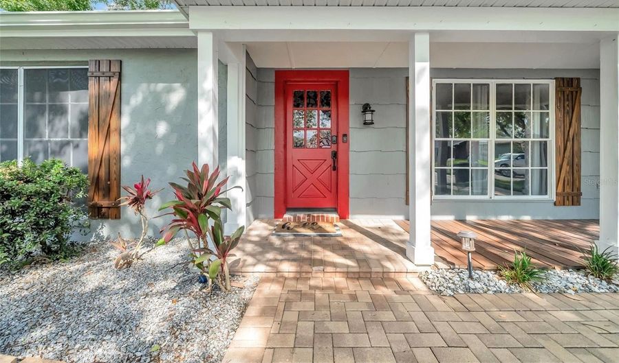 12401 YORKTOWN Ln, Bayonet Point, FL 34667 - 2 Beds, 2 Bath