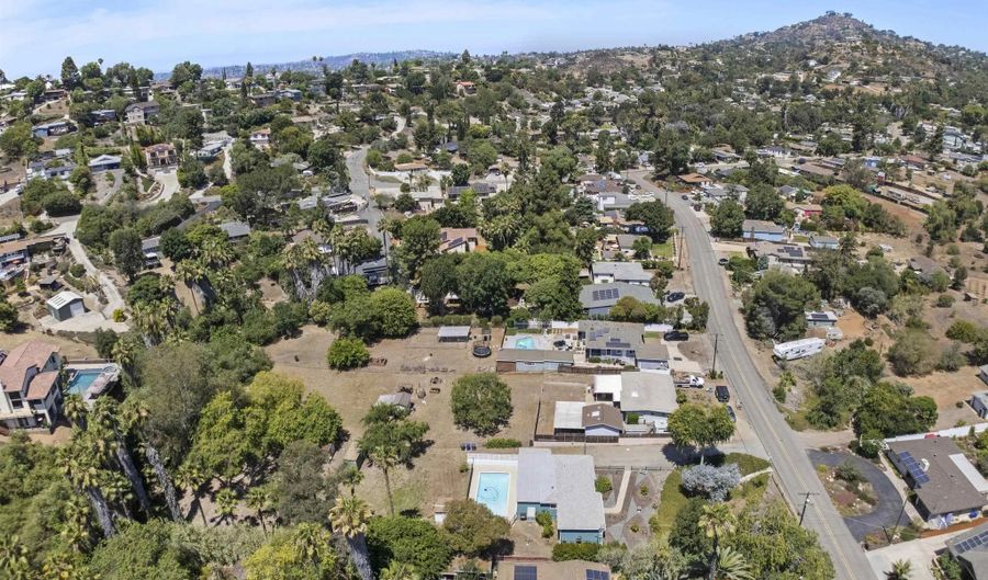 10705 Louisa Dr, La Mesa, CA 91941 - 3 Beds, 1 Bath