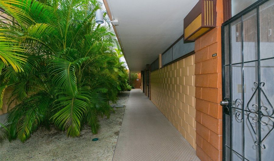 1422 Heulu St B105, Honolulu, HI 96822 - 2 Beds, 1 Bath