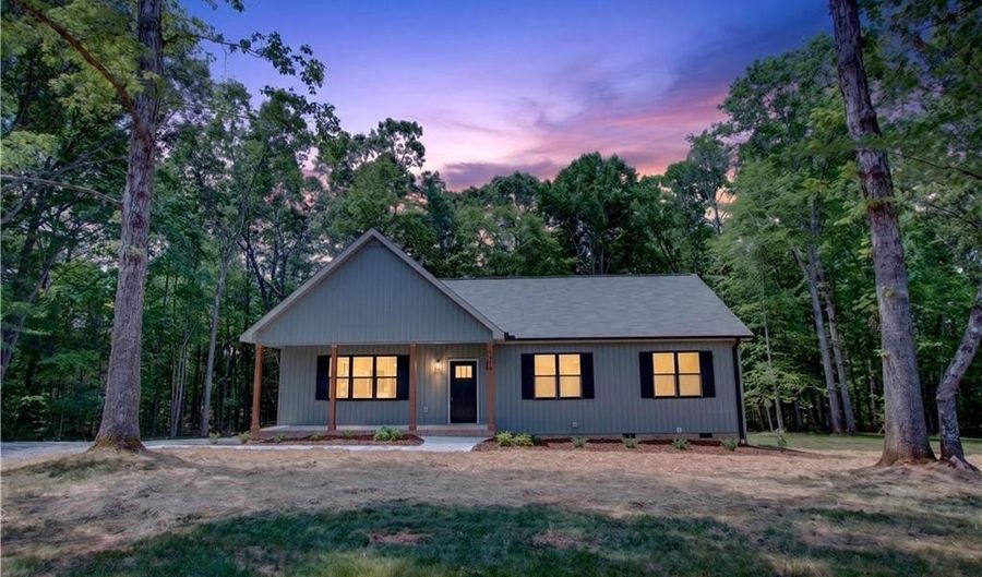 5079 Gardengate Rd, Asheboro, NC 27205 - 3 Beds, 2 Bath