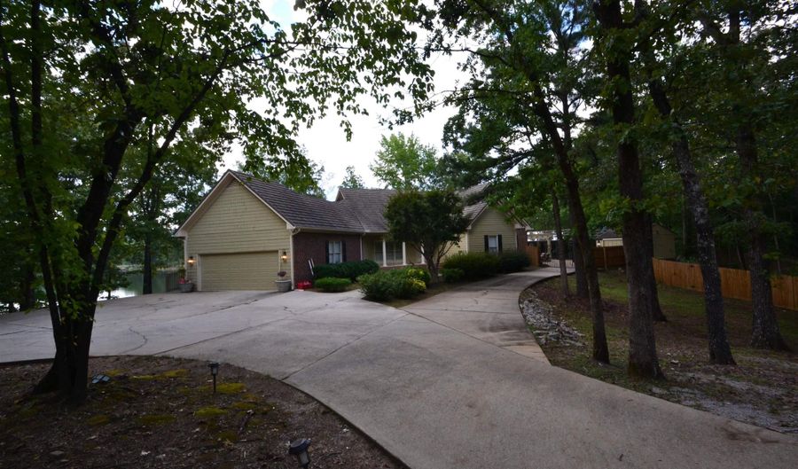 207 STETSON Ln, Alabaster, AL 35007 - 4 Beds, 4 Bath