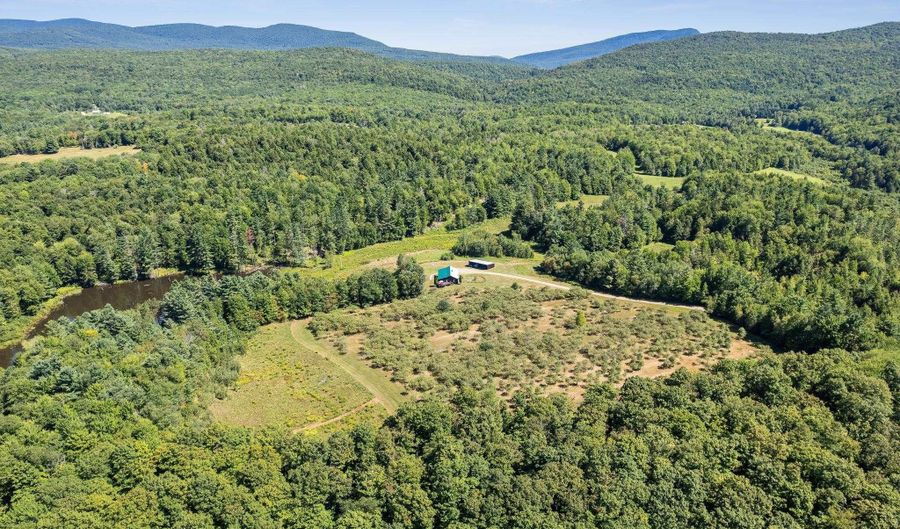699 Kings Hill Rd, Bakersfield, VT 05441 - 3 Beds, 2 Bath