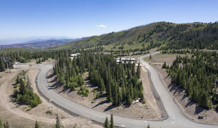 318 N Highland Dr, Brian Head, UT 84719 - 0 Beds, 0 Bath