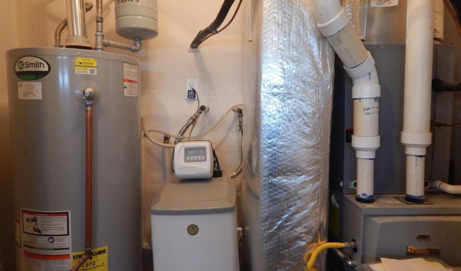 111 Sunset Ln, American Falls, ID 83211 - 3 Beds, 2 Bath