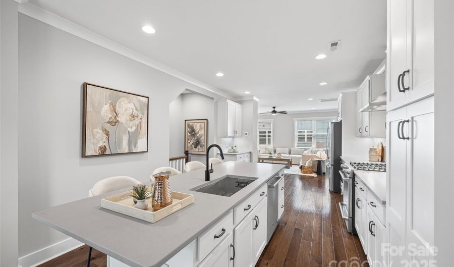 1162 E 36th St 1162, Charlotte, NC 28205 - 3 Beds, 4 Bath