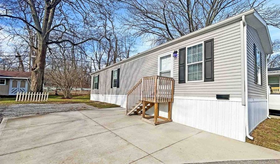 7055 Quarry Rd 133, Amherst, OH 44001 - 2 Beds, 1 Bath