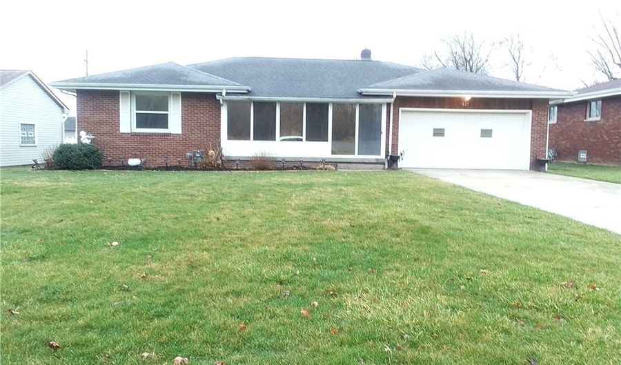 827 Tenney, Campbell, OH 44405 - 3 Beds, 2 Bath