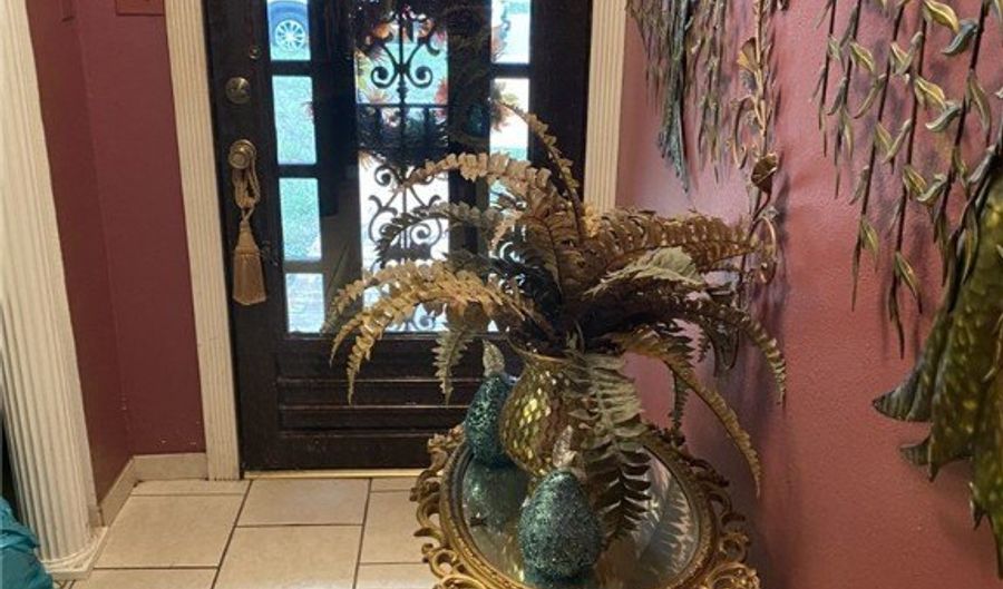 706 E Hill Ave, Alice, TX 78332 - 3 Beds, 1 Bath